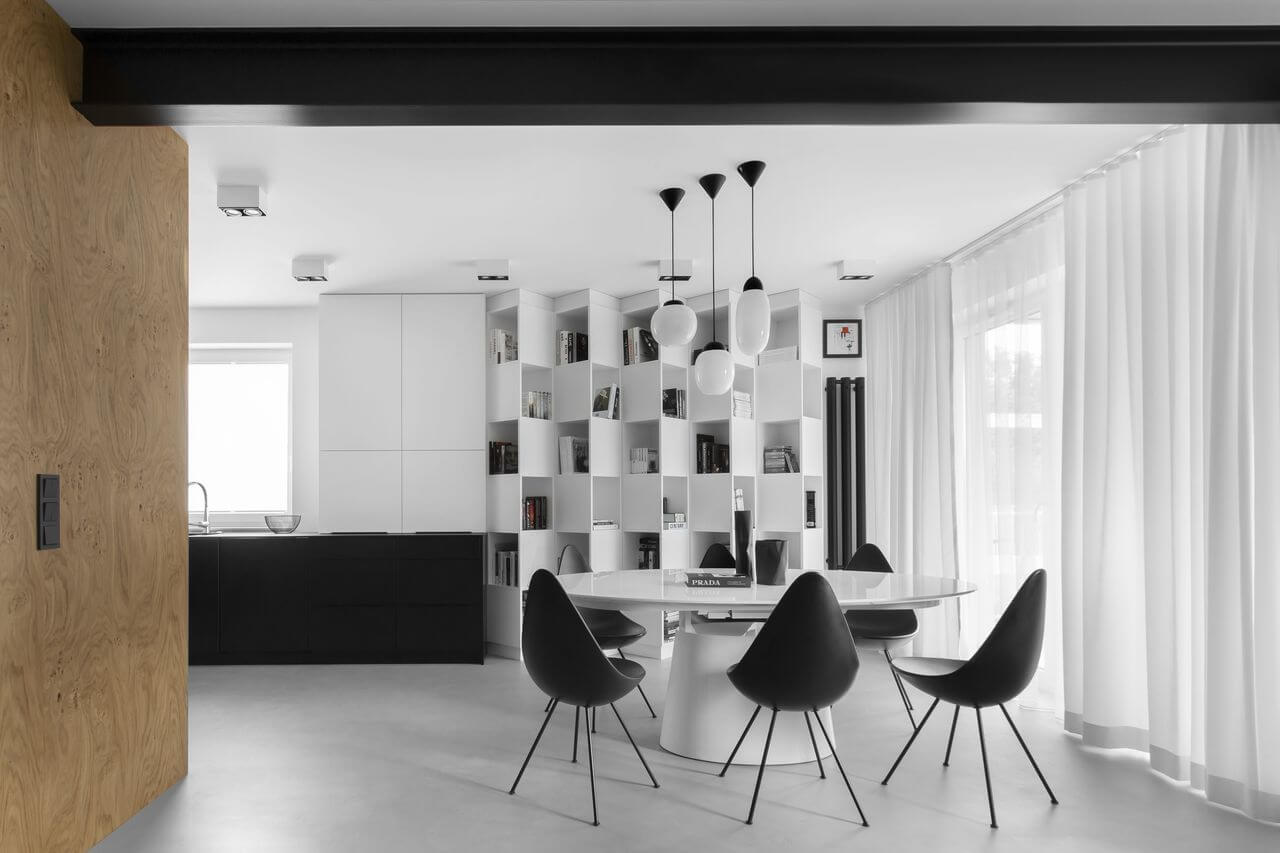Byt v černobílém minimalismu